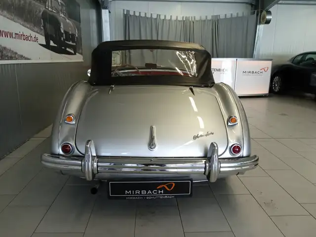 Austin Healey view 9