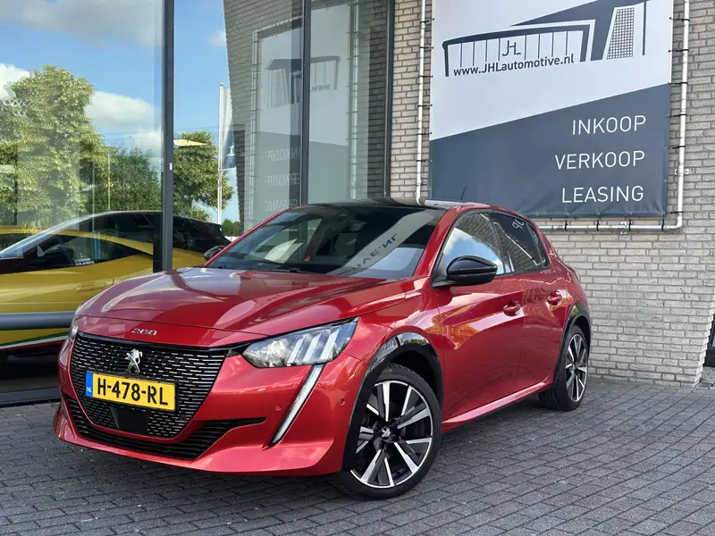 PEUGEOT 208