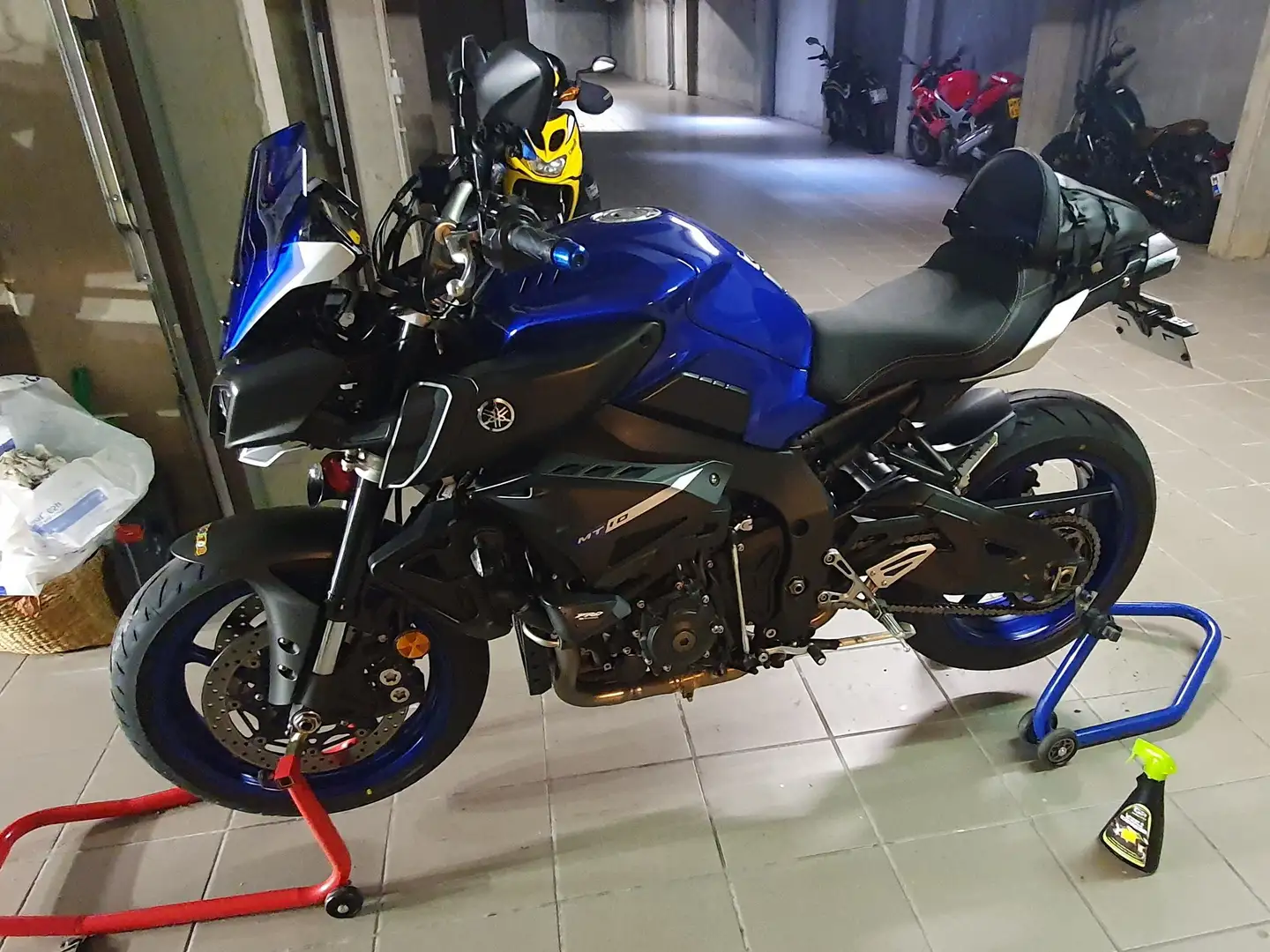 Yamaha MT-10 Kék - 2