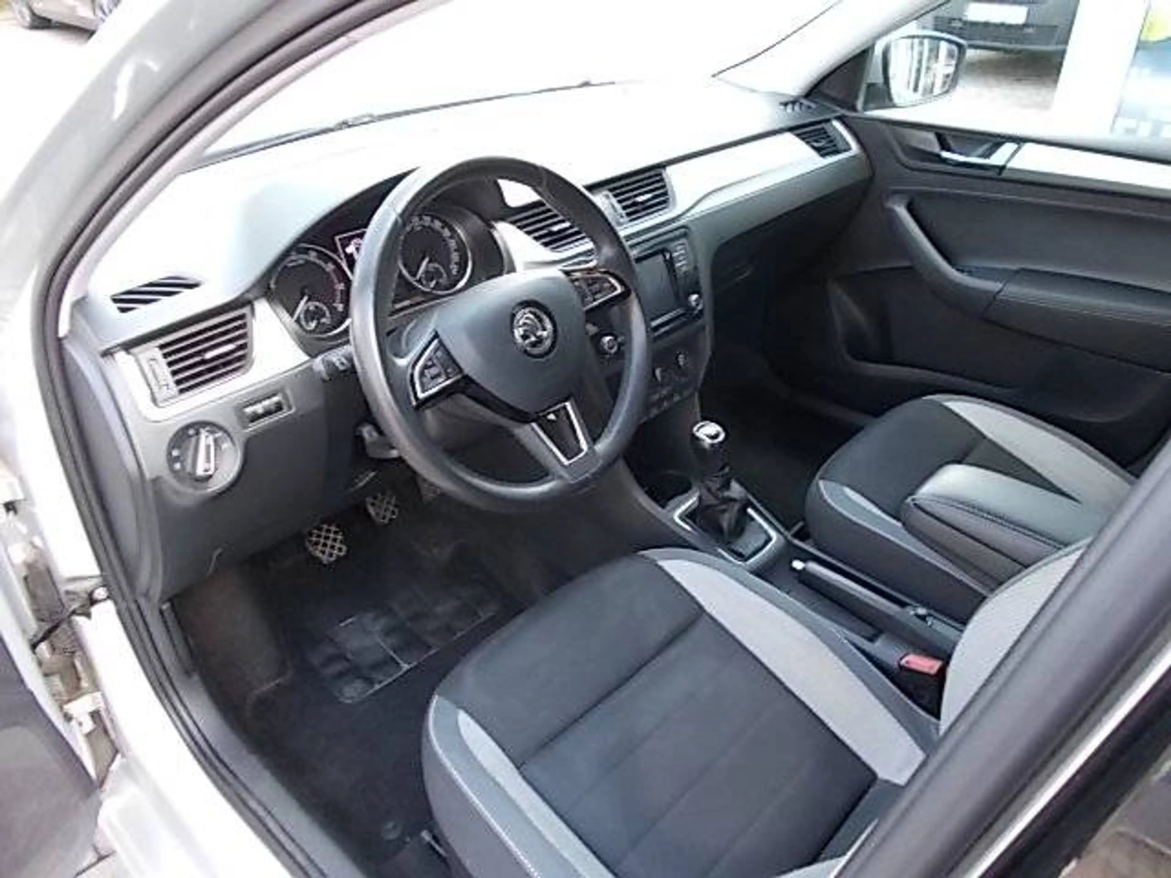 Skoda Rapid/Spaceback Rapid Spaceback Rapid Spaceback 1.0 TSI Ambition — photo 3