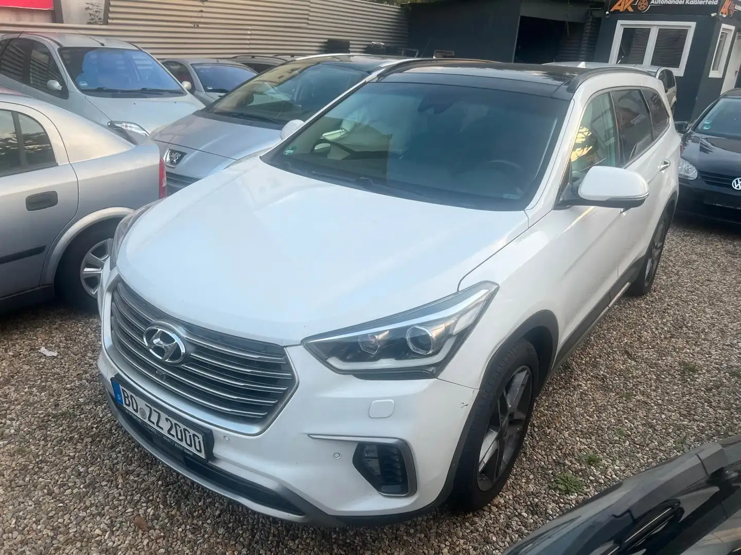 Hyundai Grand Santa Fe blue Premium 4WD*7-SITZER*PANO* Weiß - 2