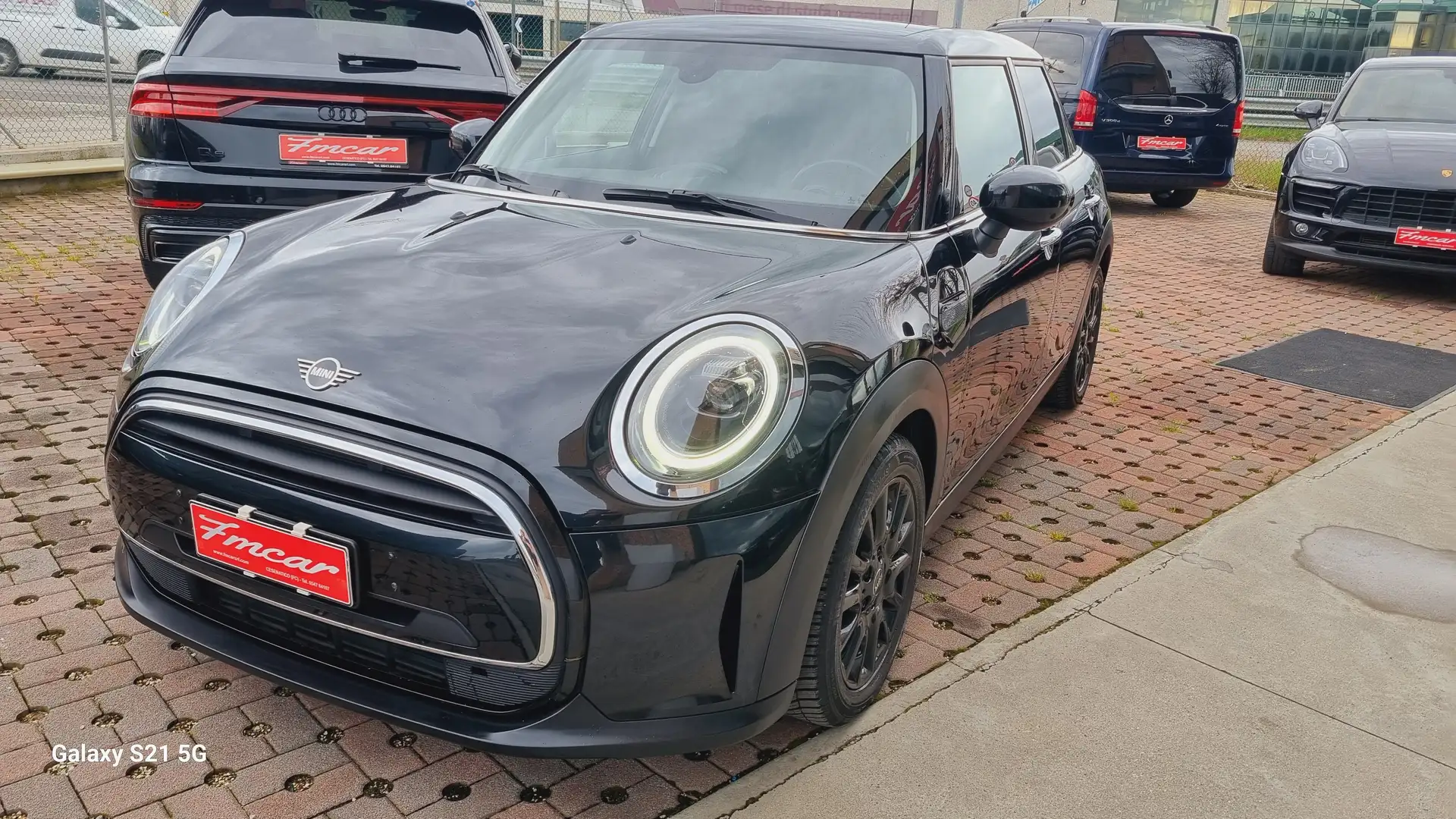 MINI One 5 PORTE 1.5  AUT PELLE  RETROC NAVI SED. SPORT. Zwart - 1