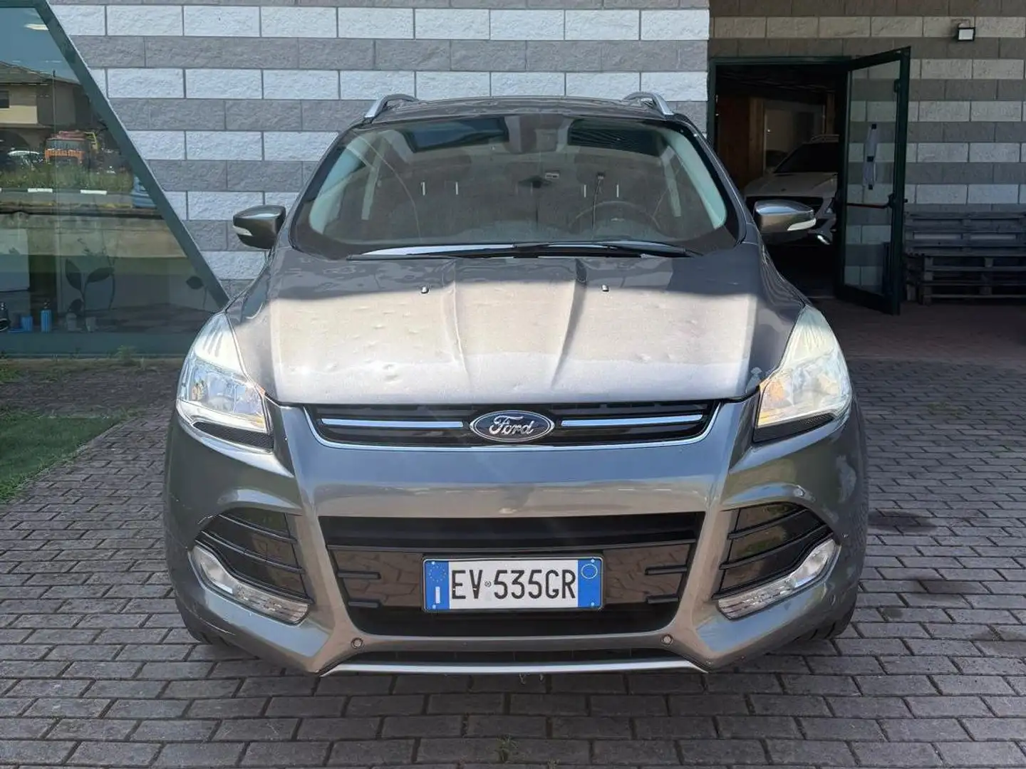 Ford Kuga Kuga 2.0 tdci Plus 4wd 140cv powershift Grey - 1