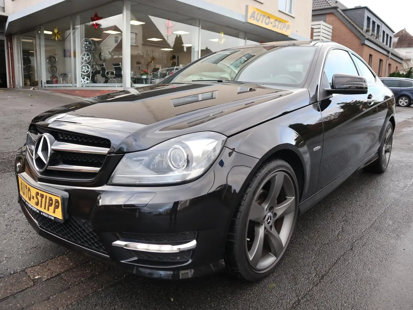 Mercedes-Benz C 180 Coupe Edition C AMG NAVI TEMP RFK SD XENON Schwarz - 1
