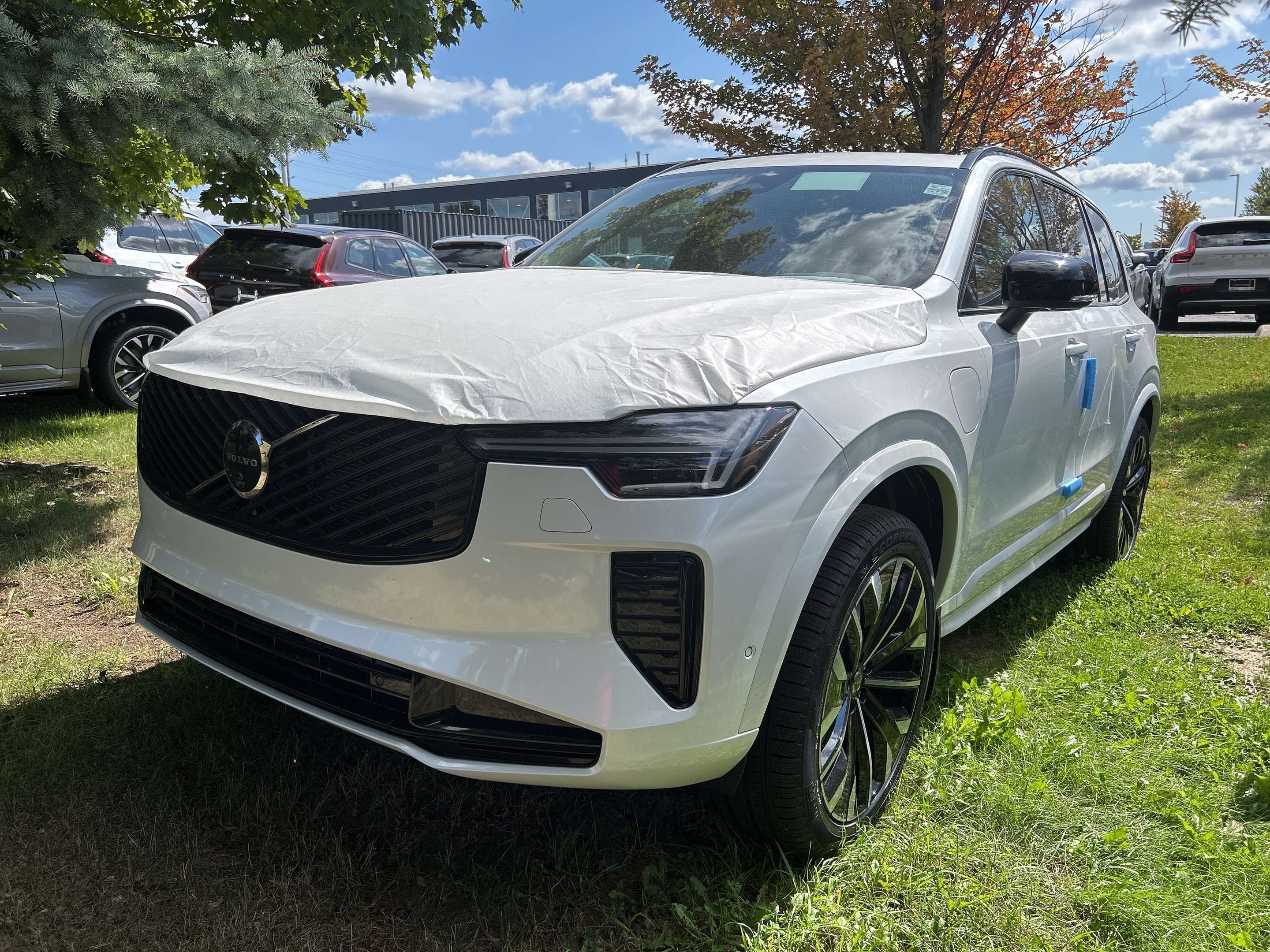 2026 Volvo XC90 T8 AWD Plus Dark Theme 7-Seater