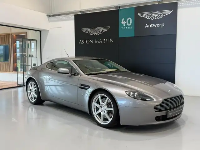 Aston Martin V8 V8 Vantage - Manual Transmission
