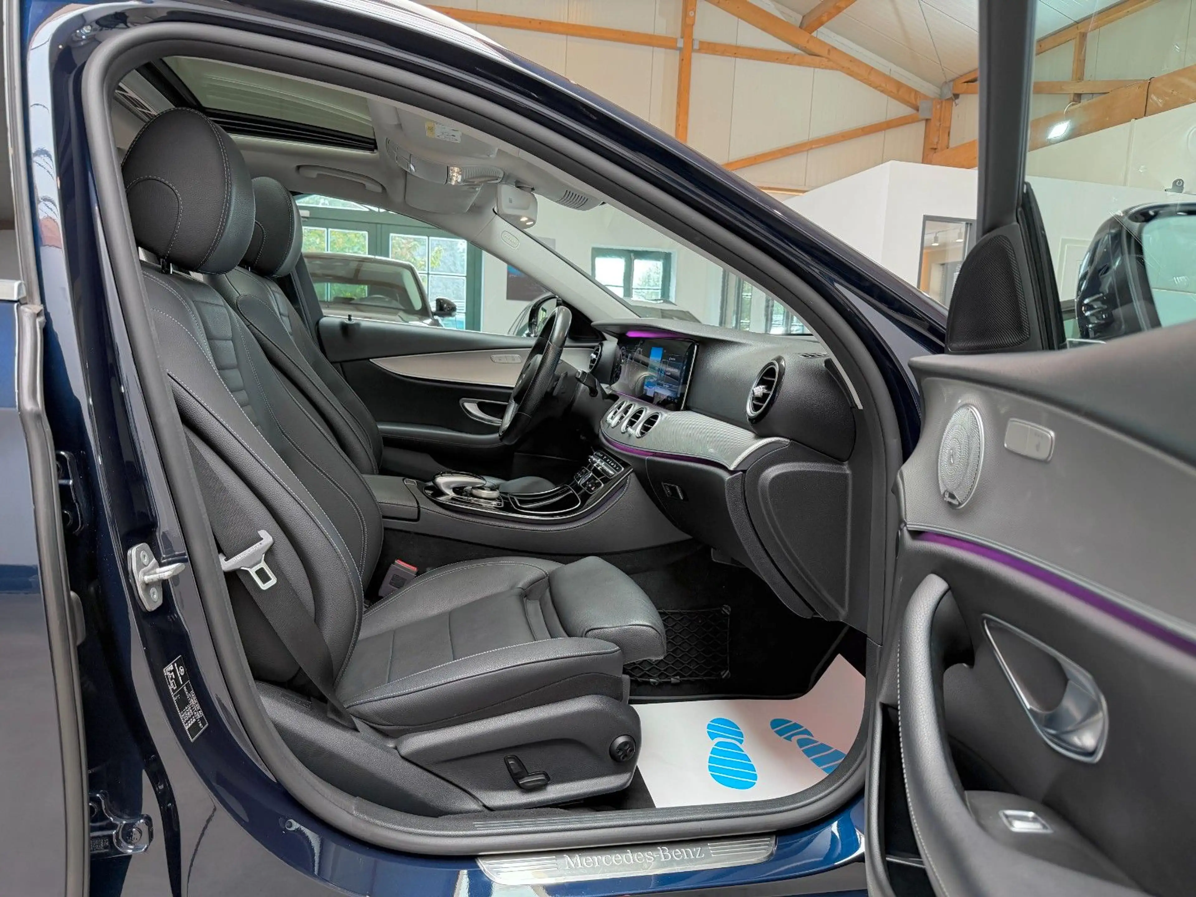 Mercedes-Benz E 400 CGI T 4MATIC 9G-TRONIC LEDER/CAM/BUR/333PS — photo 10