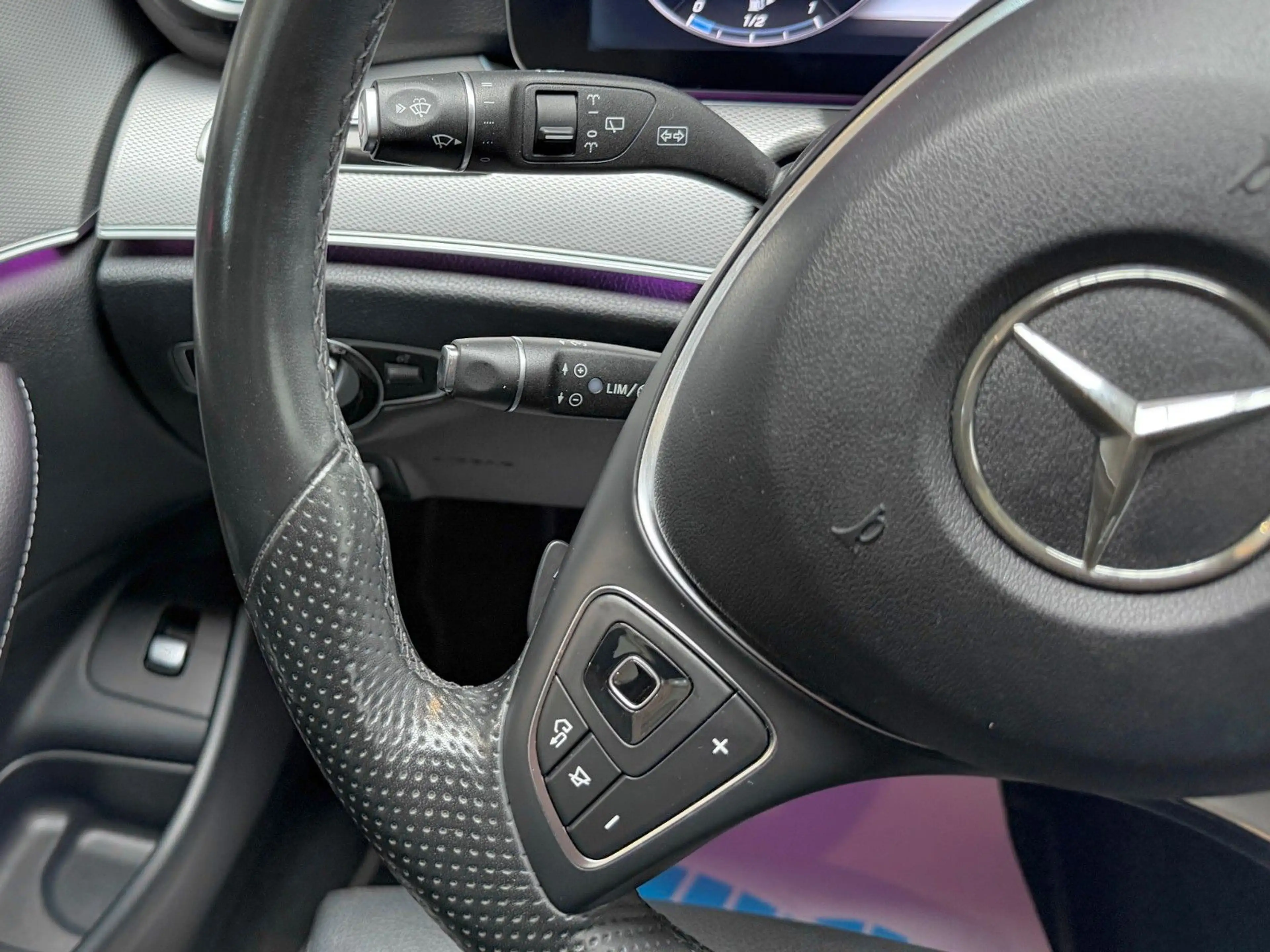 Mercedes-Benz E 400 CGI T 4MATIC 9G-TRONIC LEDER/CAM/BUR/333PS — photo 13