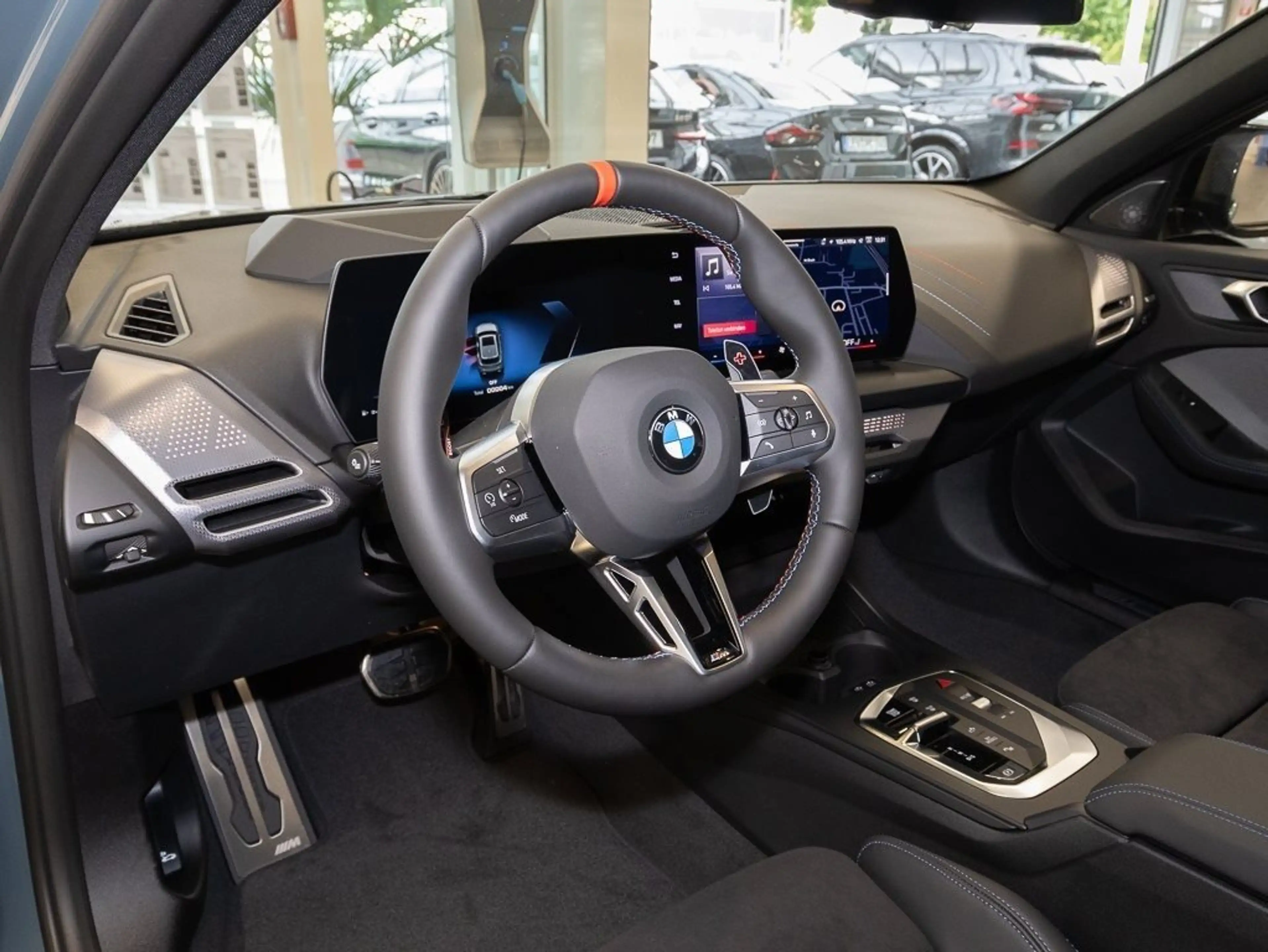 BMW 135 M135 xDrive MSport PANO AHK HuD HK HiFi DAB LED — photo 4