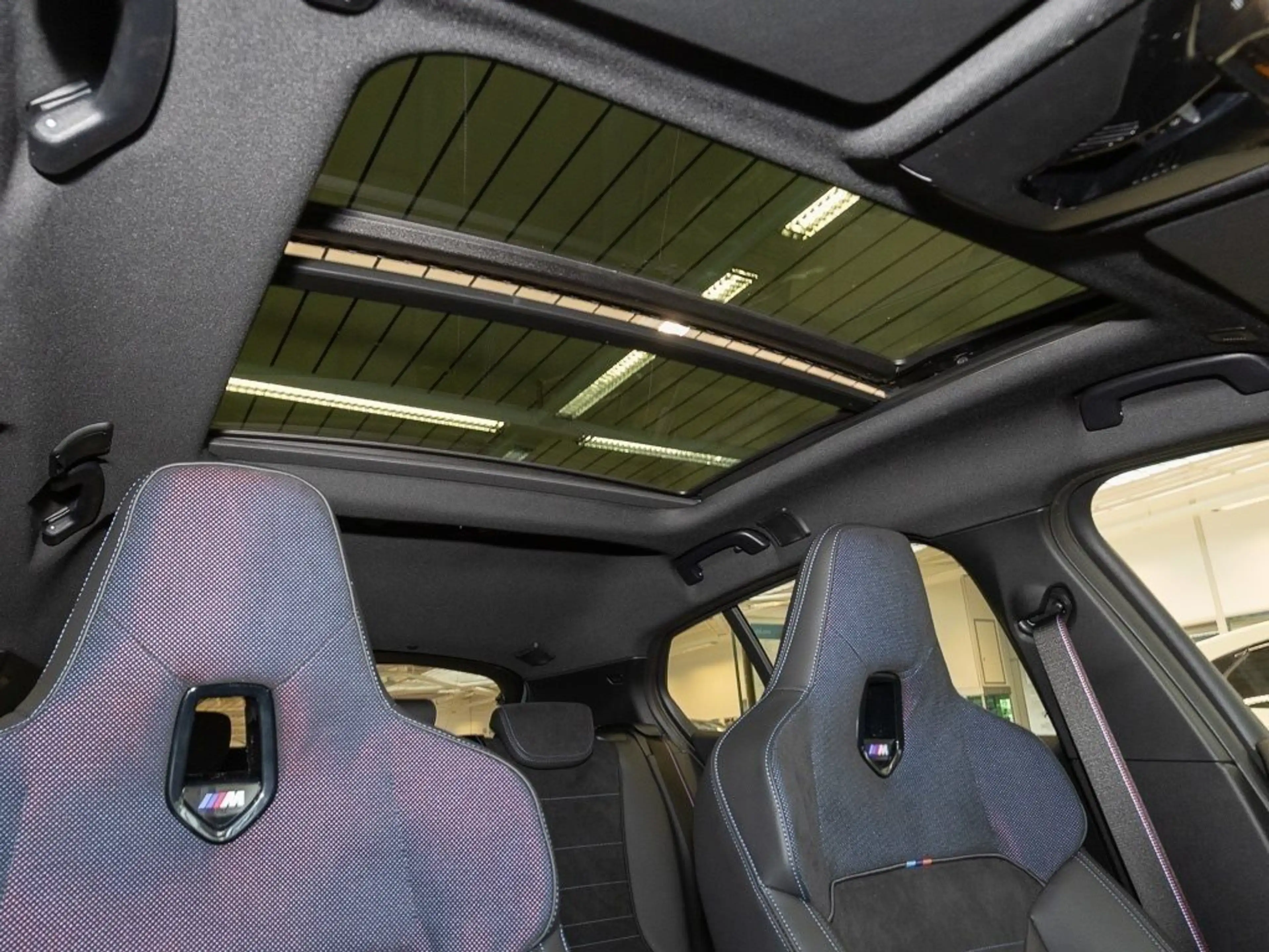 BMW 135 M135 xDrive MSport PANO AHK HuD HK HiFi DAB LED — photo 13