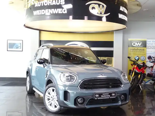 MINI Cooper Countryman ClassicTrim Leder Navi Cam PDC