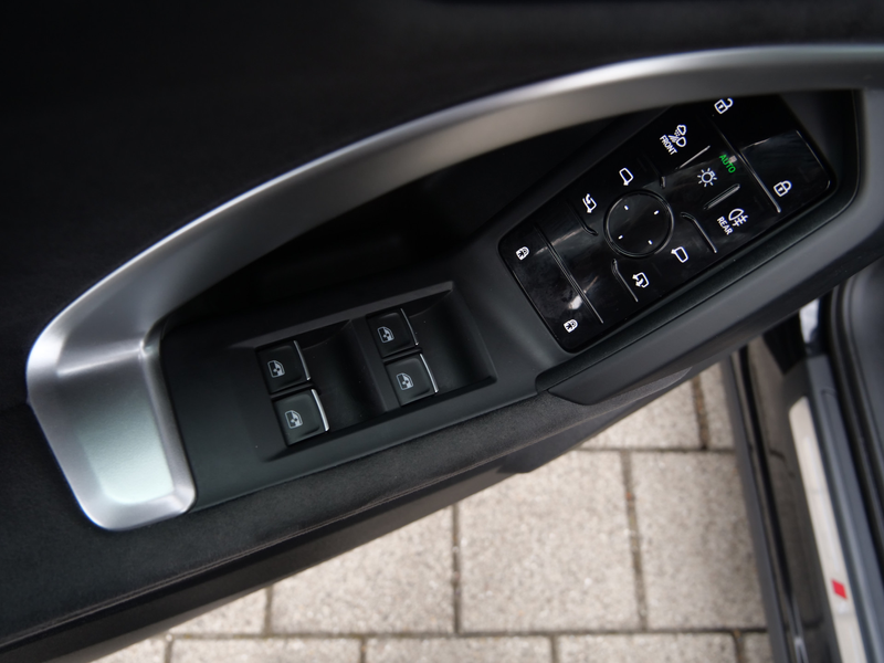 Audi Q5 Sportback 2.0 TFSI 299Pk e-hybrid quattro S editio — photo 25