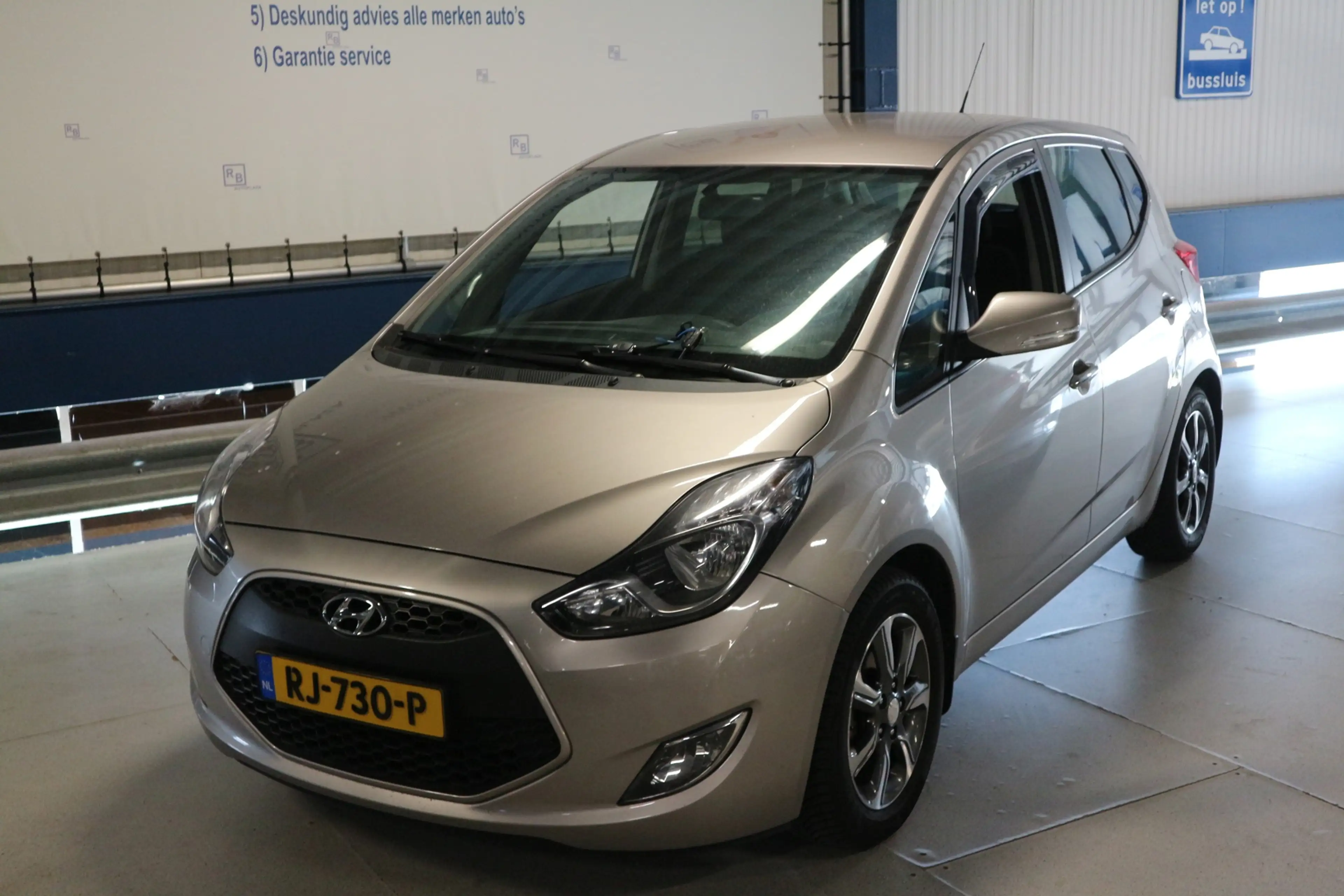 Hyundai iX20 1.4i Go! / Camera / Velg / Airco / APK 2027 ! ! ! — photo 3