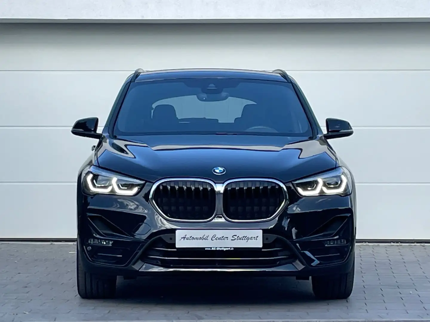BMW X1 sDrive 20i Sport Line KAMERA/NAVI/LED/HIFI Noir - 2