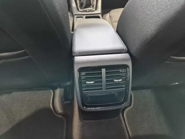 Skoda Octavia view 13