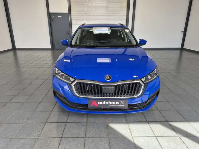 Skoda Octavia view 2