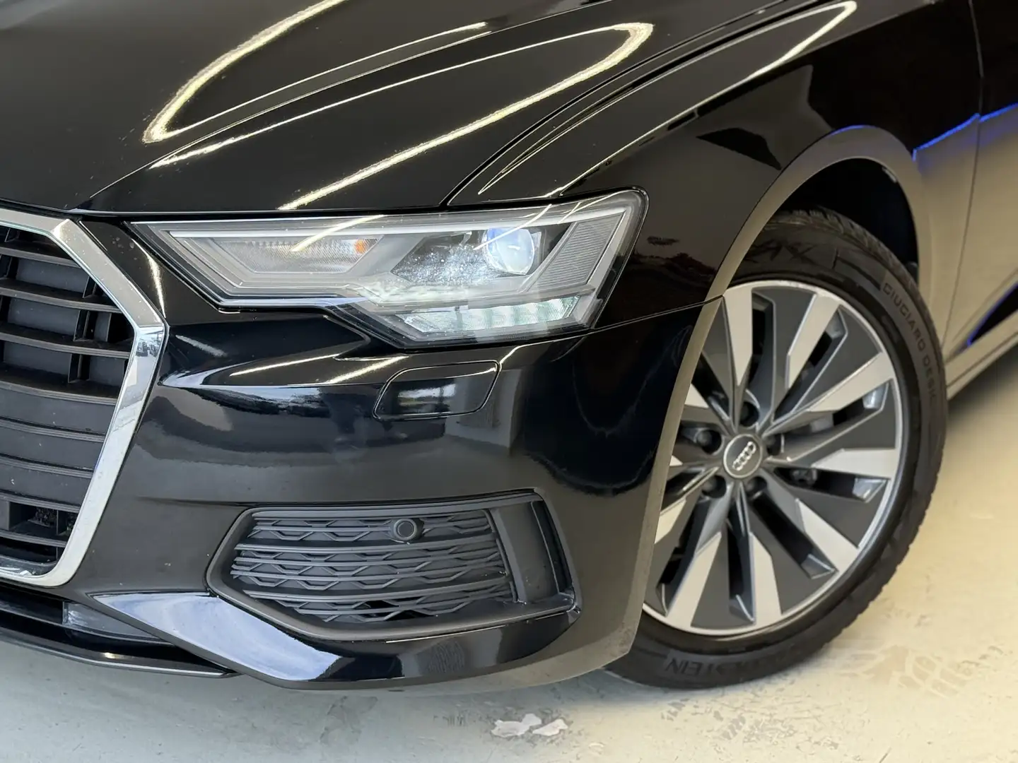 Audi A6 40 TDI basis / 1. Besitzer / 20% MWST. / Leder / Schwarz - 2