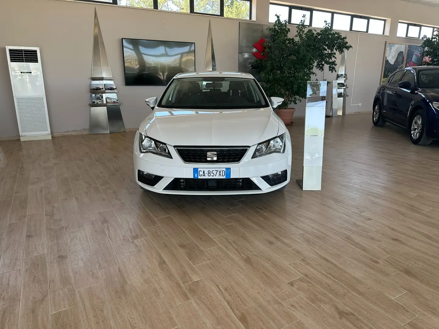 SEAT Leon Leon III 2017 1.6 tdi Style 115cv Bianco - 1