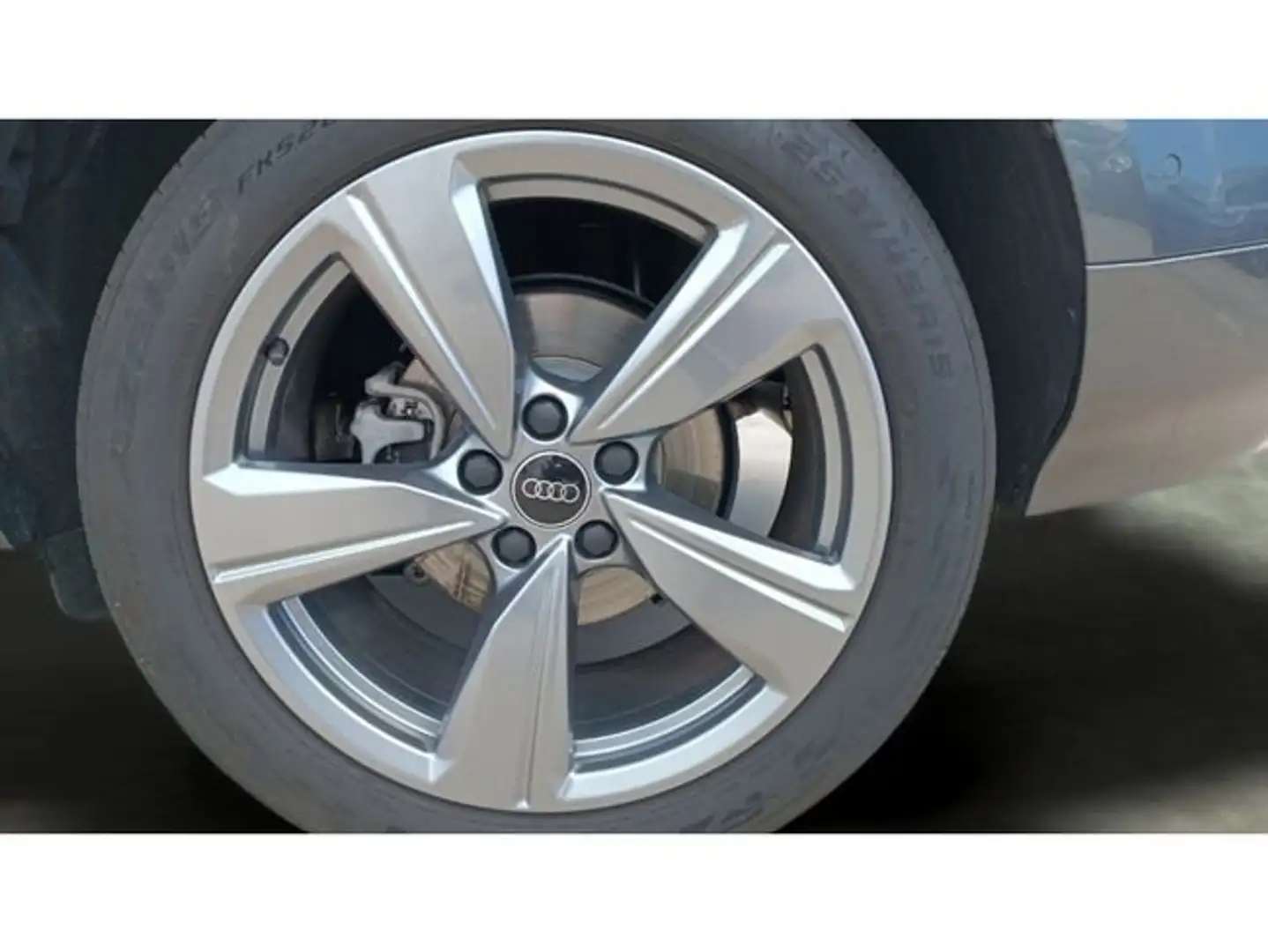 Audi Q3 2.0 TDI S line S tronic 110kW Azul - 2