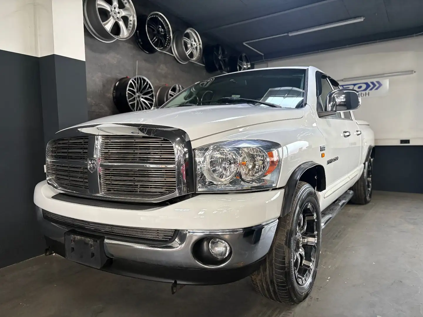 Dodge RAM 5.7 KAMERA/AHK/TEMPOMAT Weiß - 2