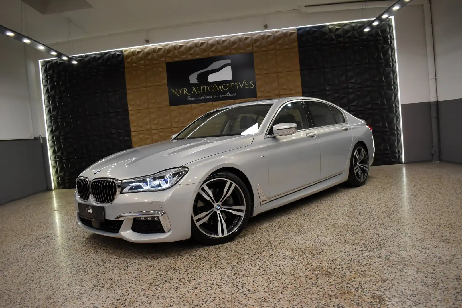 BMW 730 xDrive M-PAKET, INDIVIDUAL, SHD, LASER, HUD, ACC Argent - 1