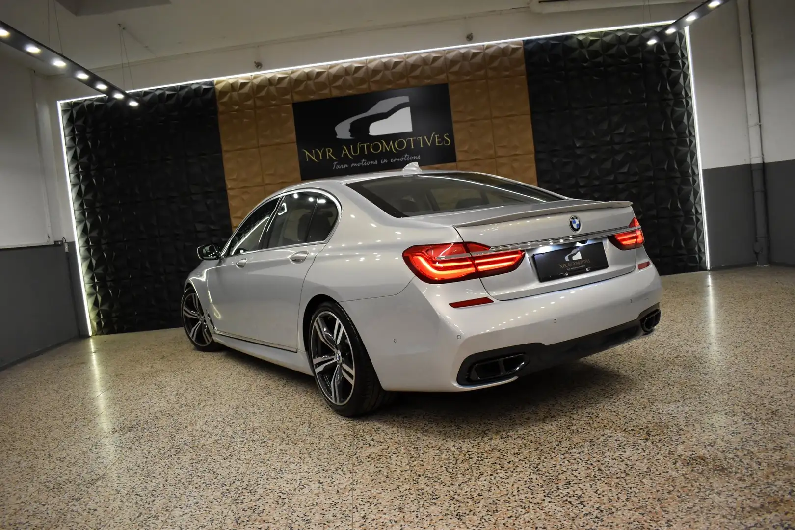 BMW 730 xDrive M-PAKET, INDIVIDUAL, SHD, LASER, HUD, ACC Argent - 2