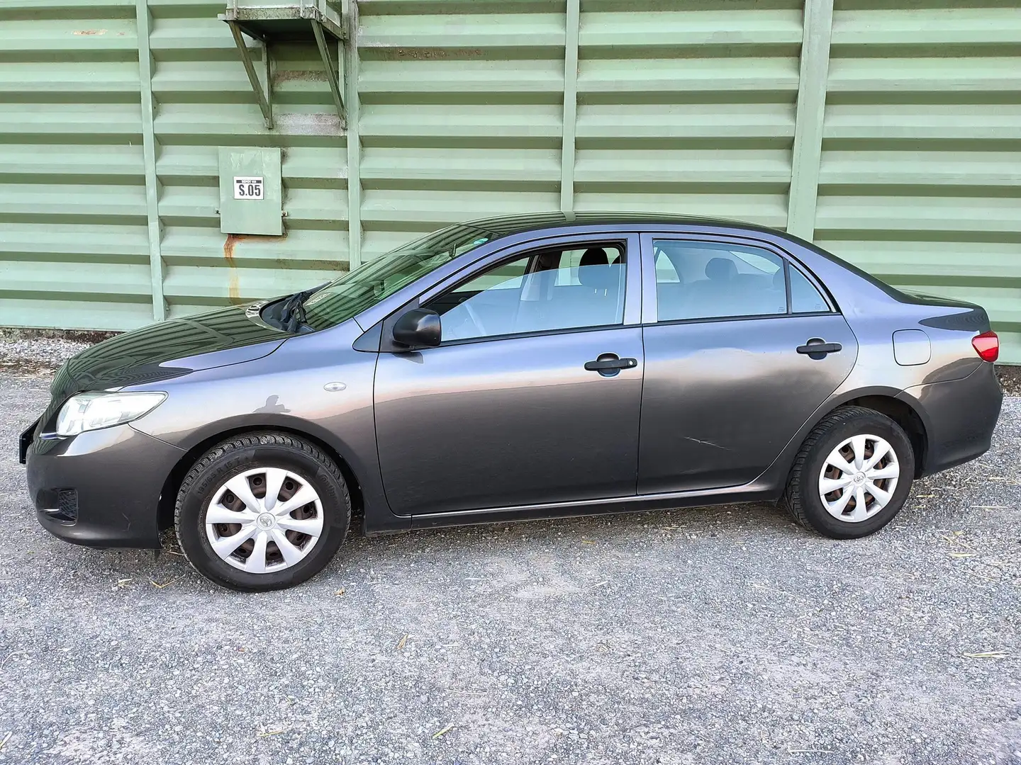 Toyota Corolla Corolla 1.4i VVT-i Terra Gris - 2