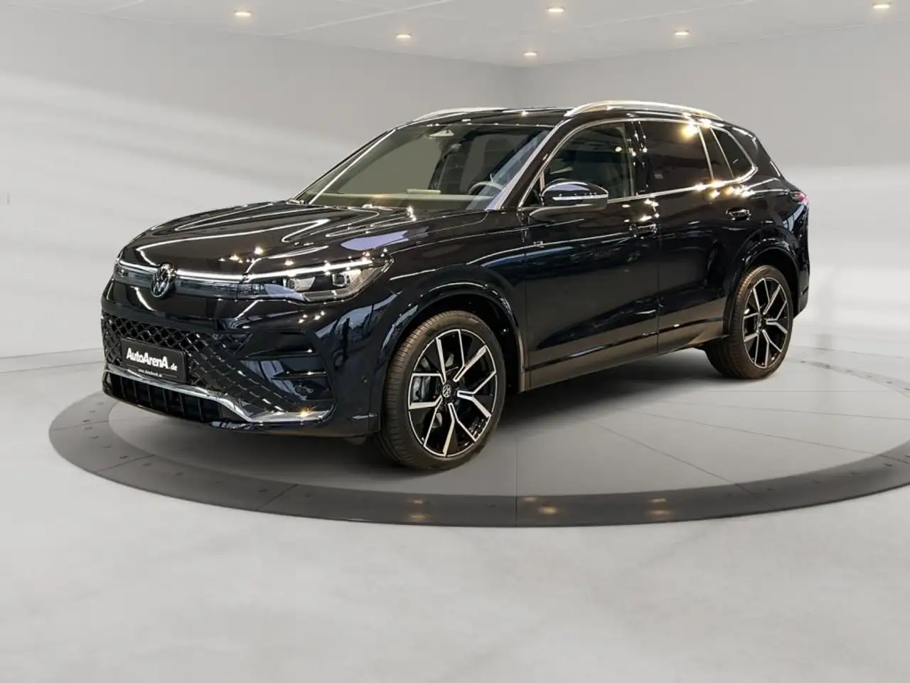 Volkswagen Tiguan 2.0 TDI R-Line Fahrassist+Pano+SHD+Wide 2