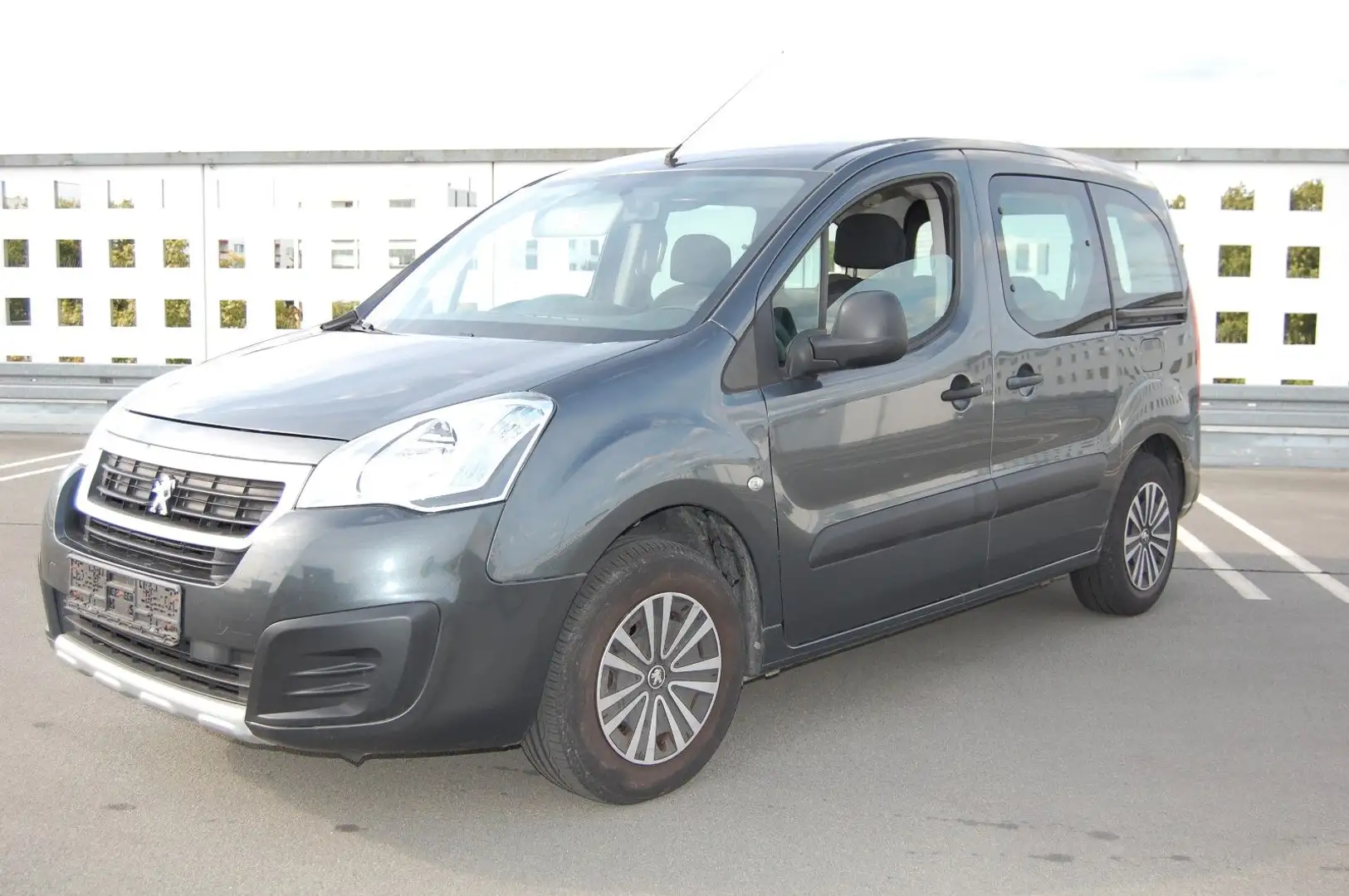 Peugeot Partner 1.2-PureTech,110PS,Klima,Zahnriem neu Grau - 2