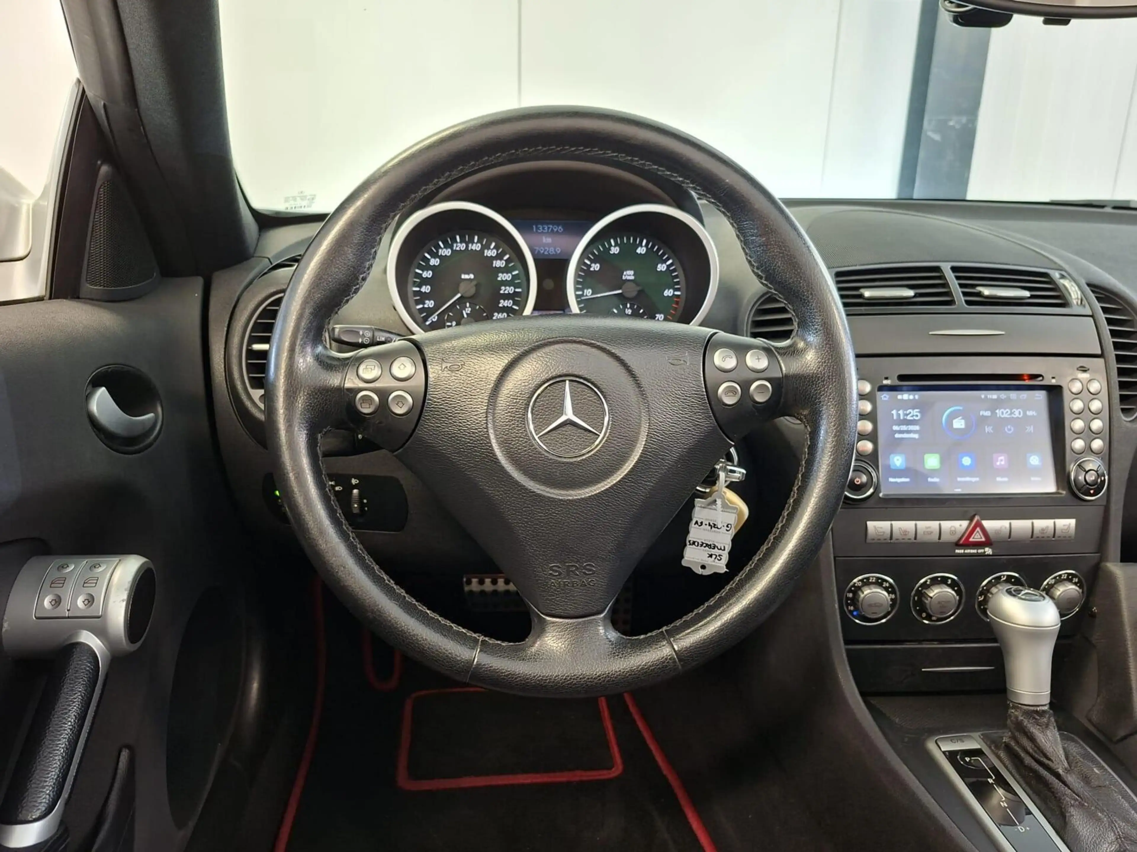 Mercedes-Benz SLK 200 K. (AMG-Styling / Leder / Airscarf) — photo 4