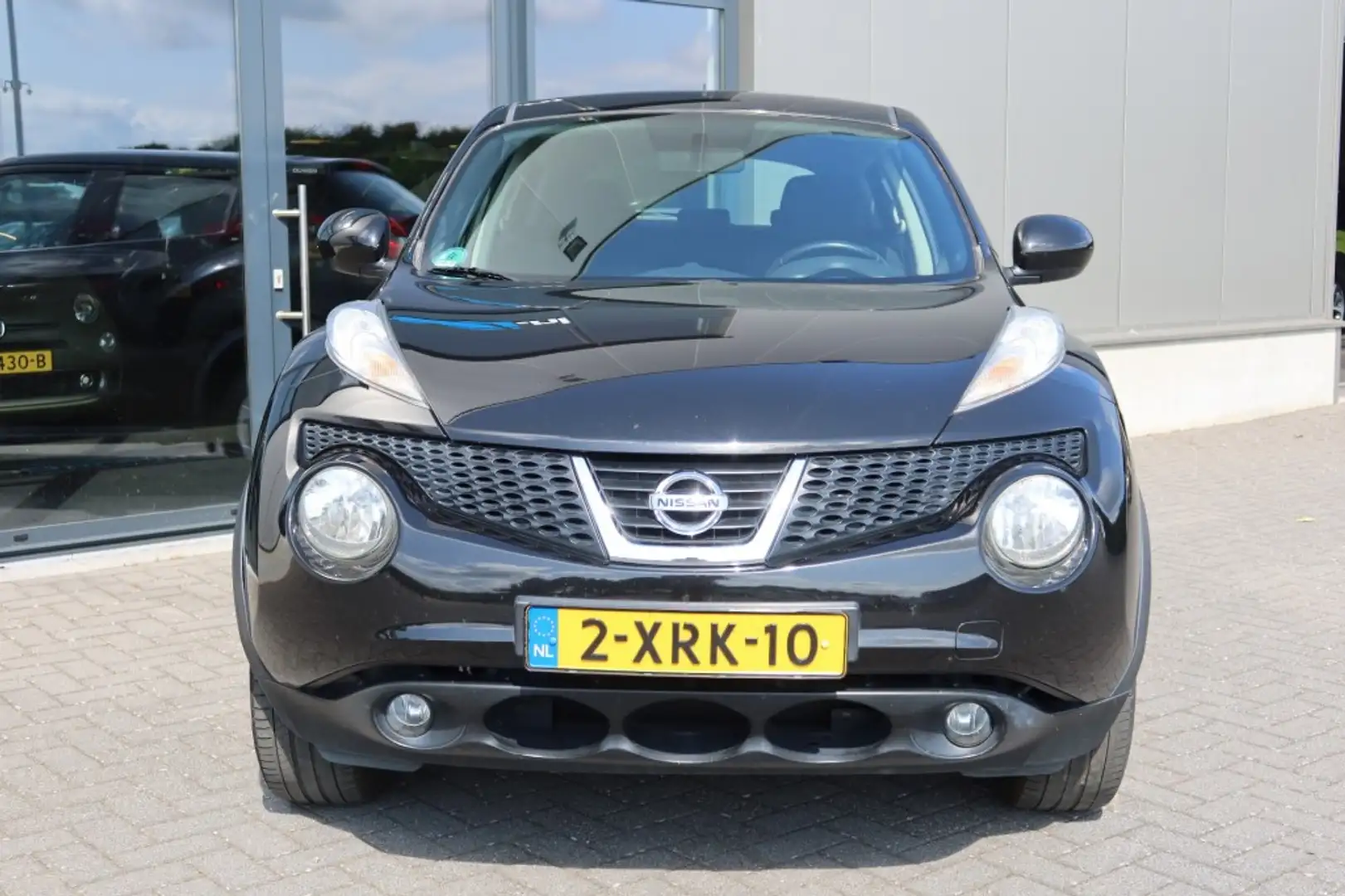 Nissan Juke 1.6 Tekna Clima, NAVI, Camera, Cruise, Trekhaak af Zwart - 2