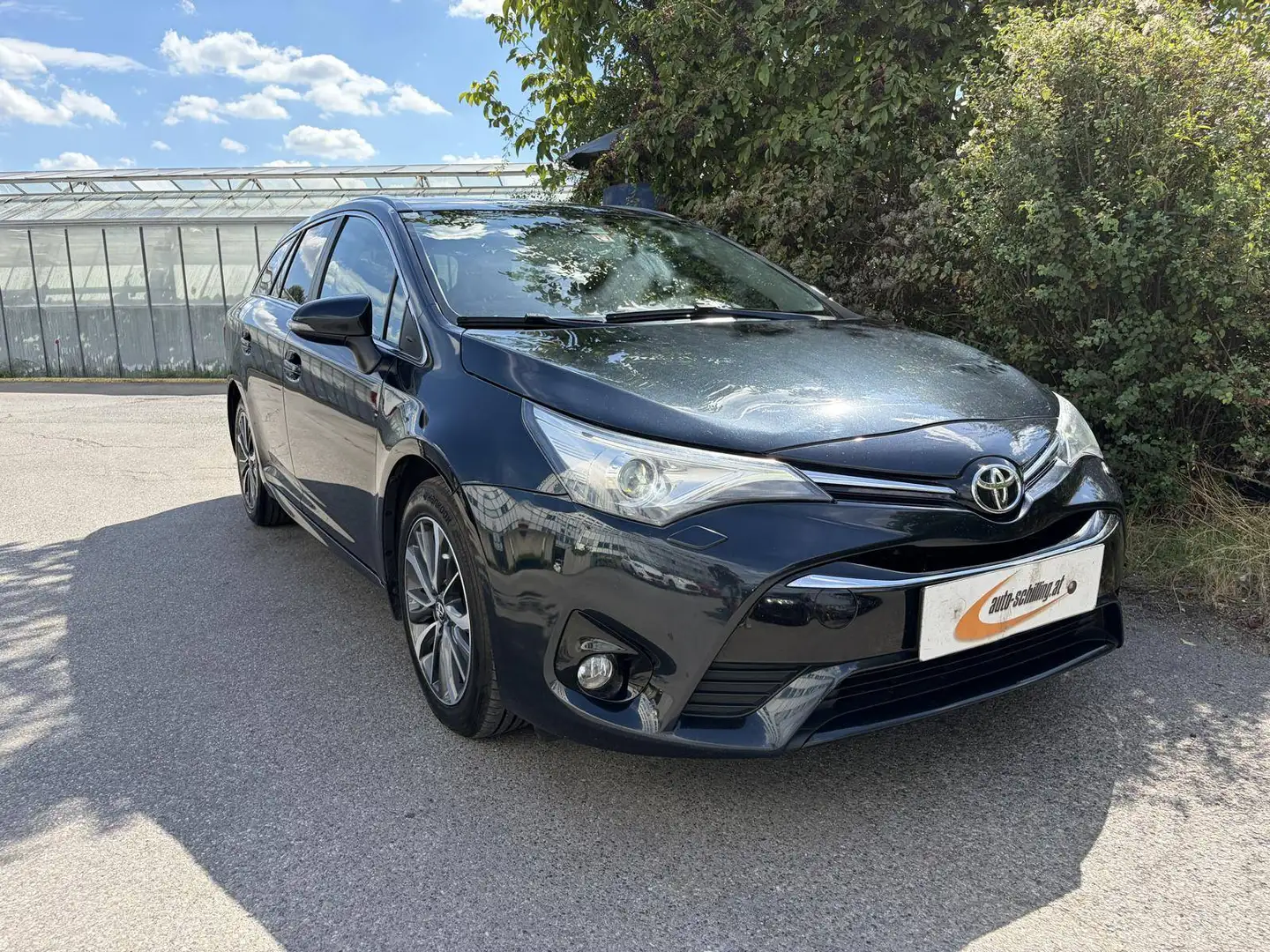 Toyota Avensis *2,0 D4-D* Touring Sport Active Plus LED Kamera uvm. SR+WR Service NEU Grau - 1