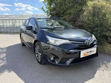 *2,0 D4-D* Touring Sport Active Plus LED Kamera uvm. SR+WR Service NEU