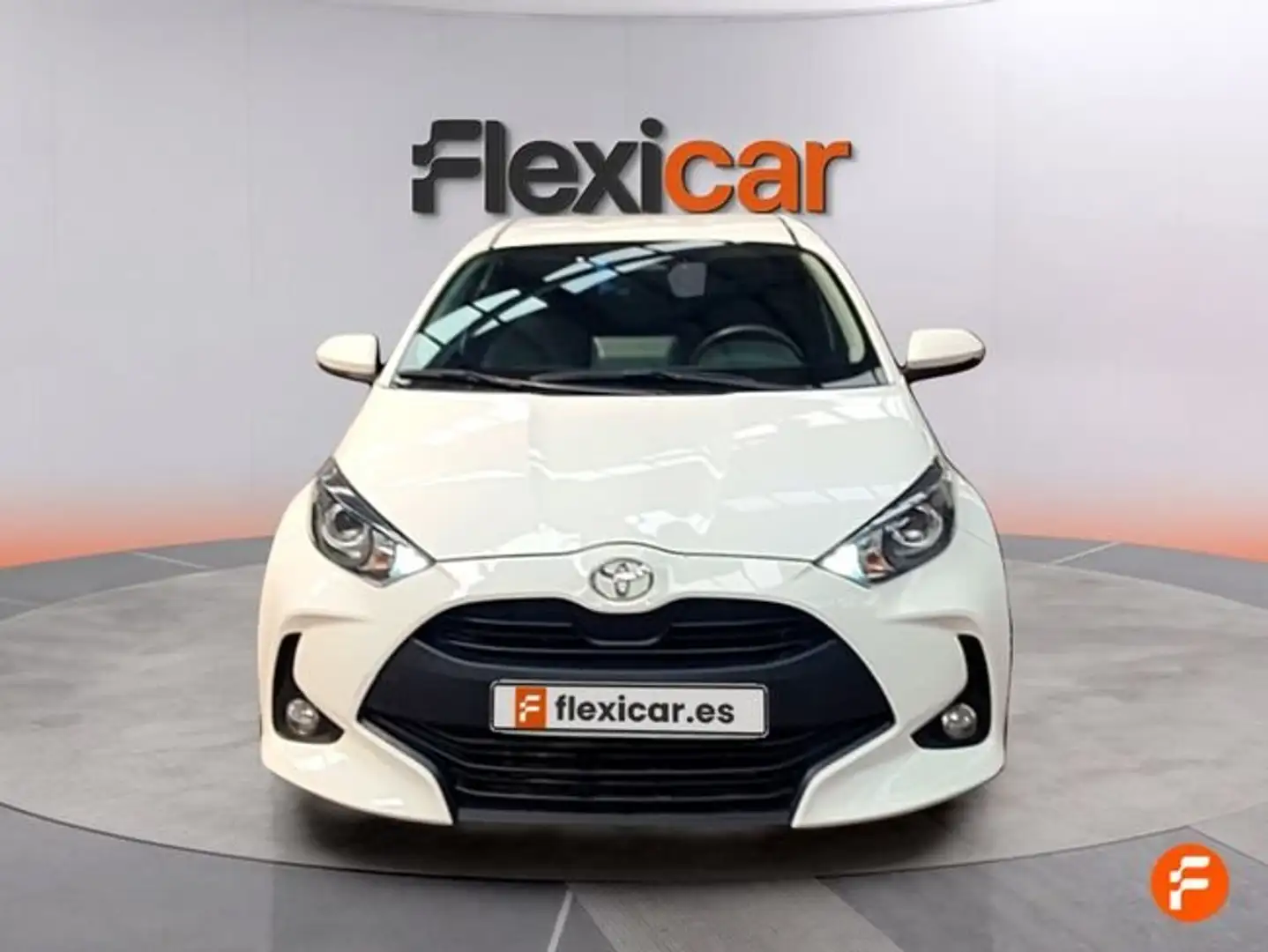 Toyota Yaris 120H 1.5 Active Plus Blanco - 2