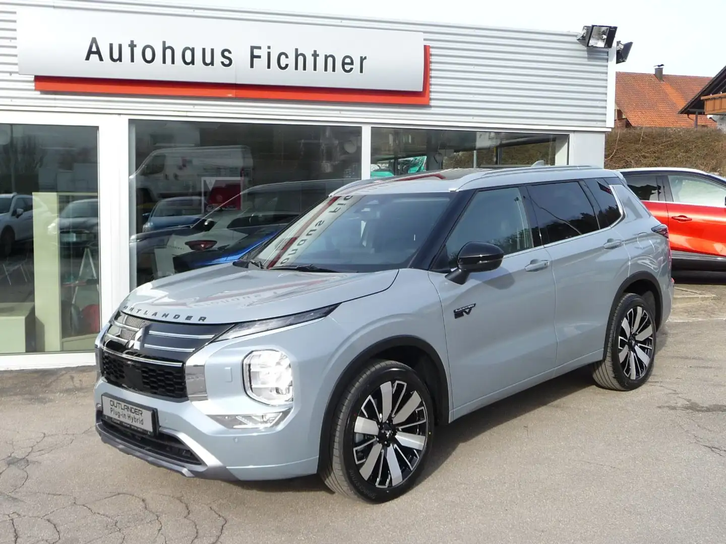 Mitsubishi Outlander 2.4L PHEV Intro Edition Gris - 1