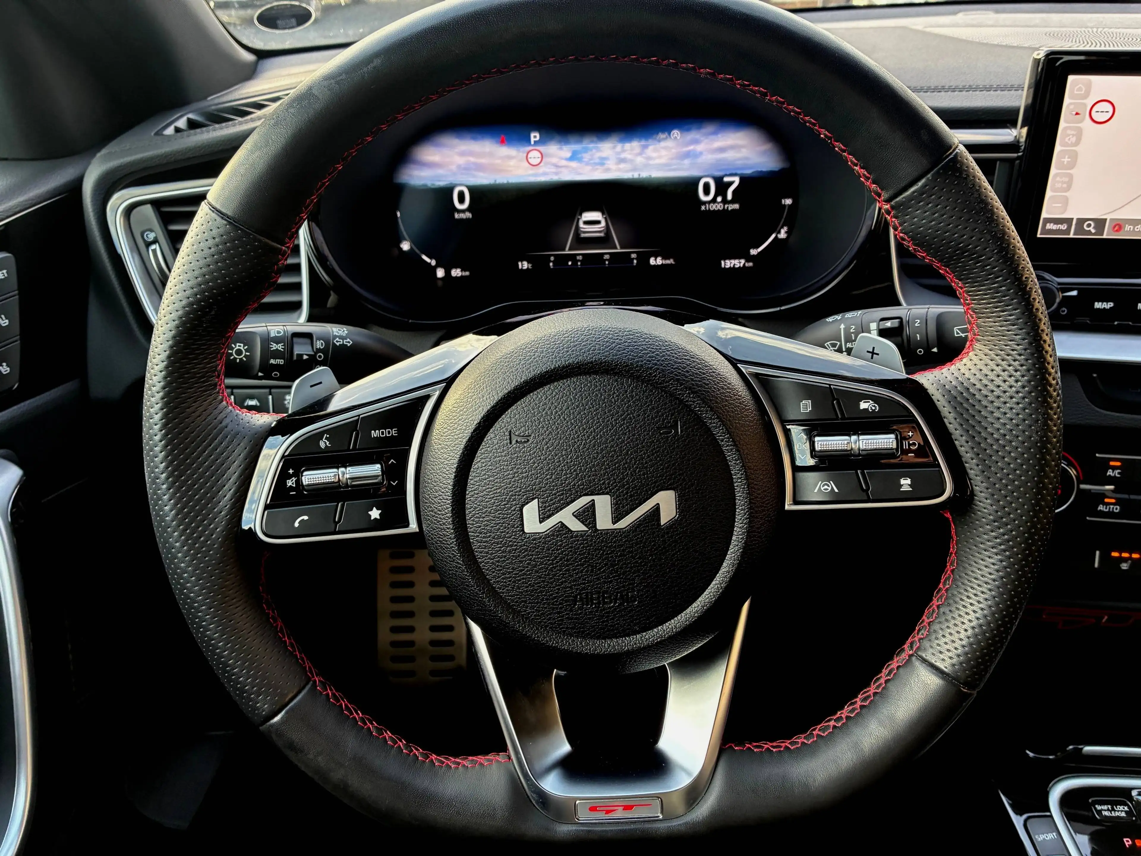 Kia ProCeed / pro_cee'd Kia ProCeed GT 1.6 T-GDI DCT — photo 11