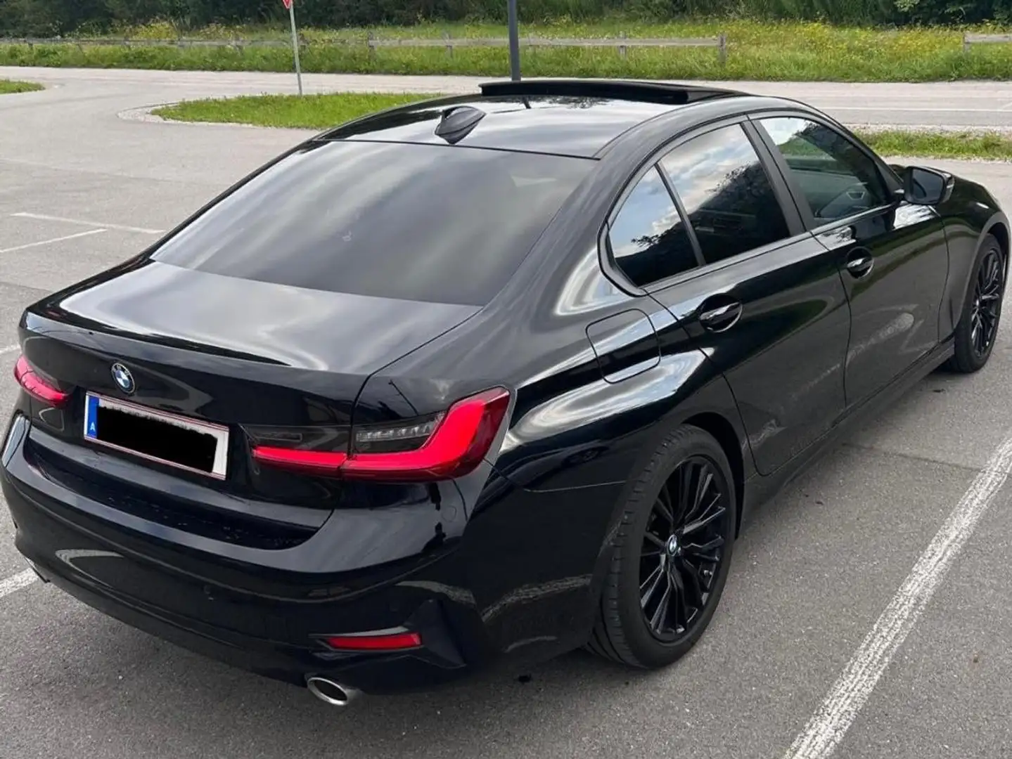 BMW 318 318i Aut. Schwarz - 2