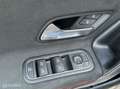 Mercedes-Benz A 180 AMG Pakket NAVIGATIE, LED, NIEUWSTAAT Zwart - thumbnail 22