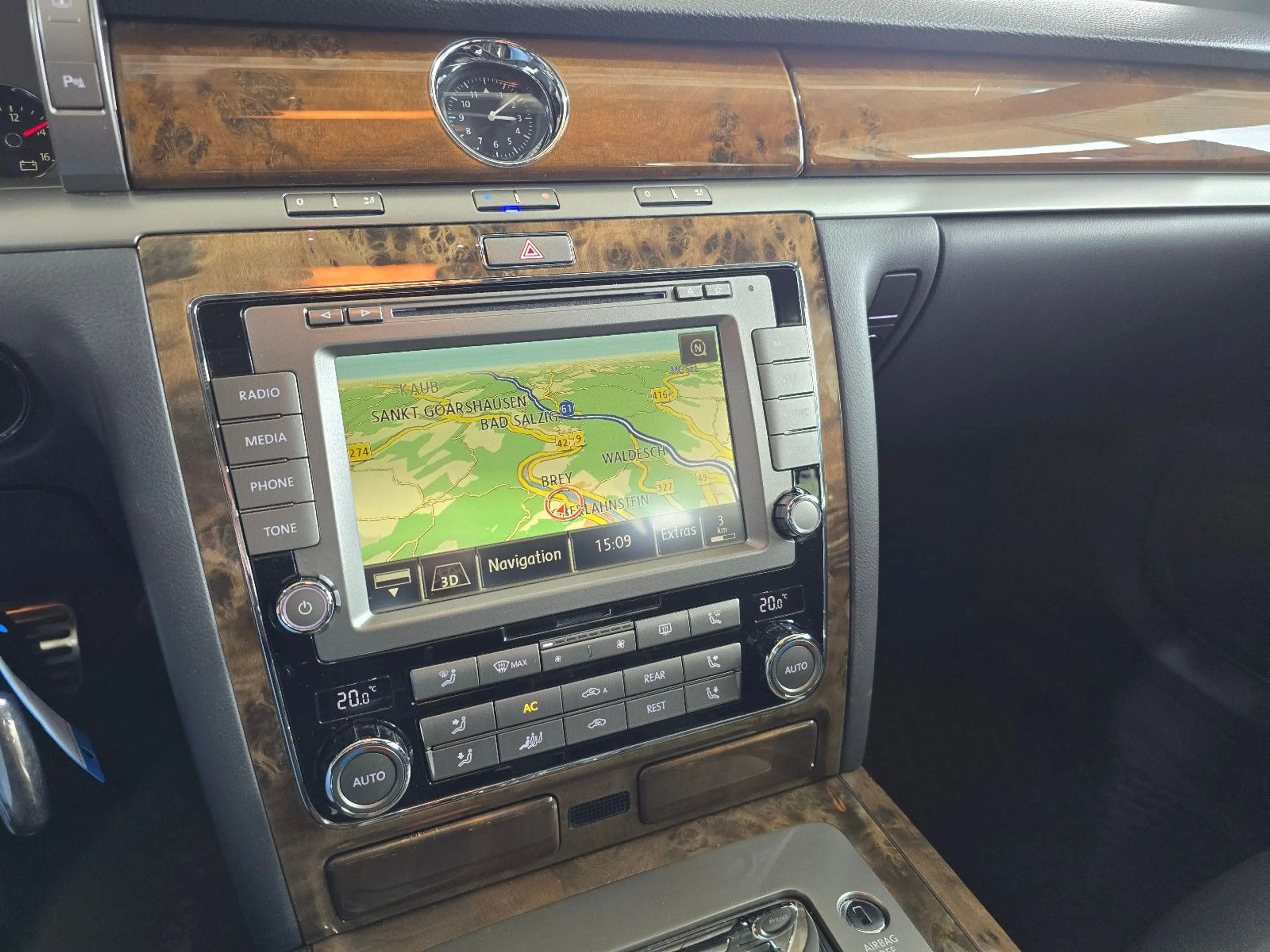 Volkswagen Phaeton V6 TDI 4Motion lang SCHIEBEDACH+LUFT+ — photo 13