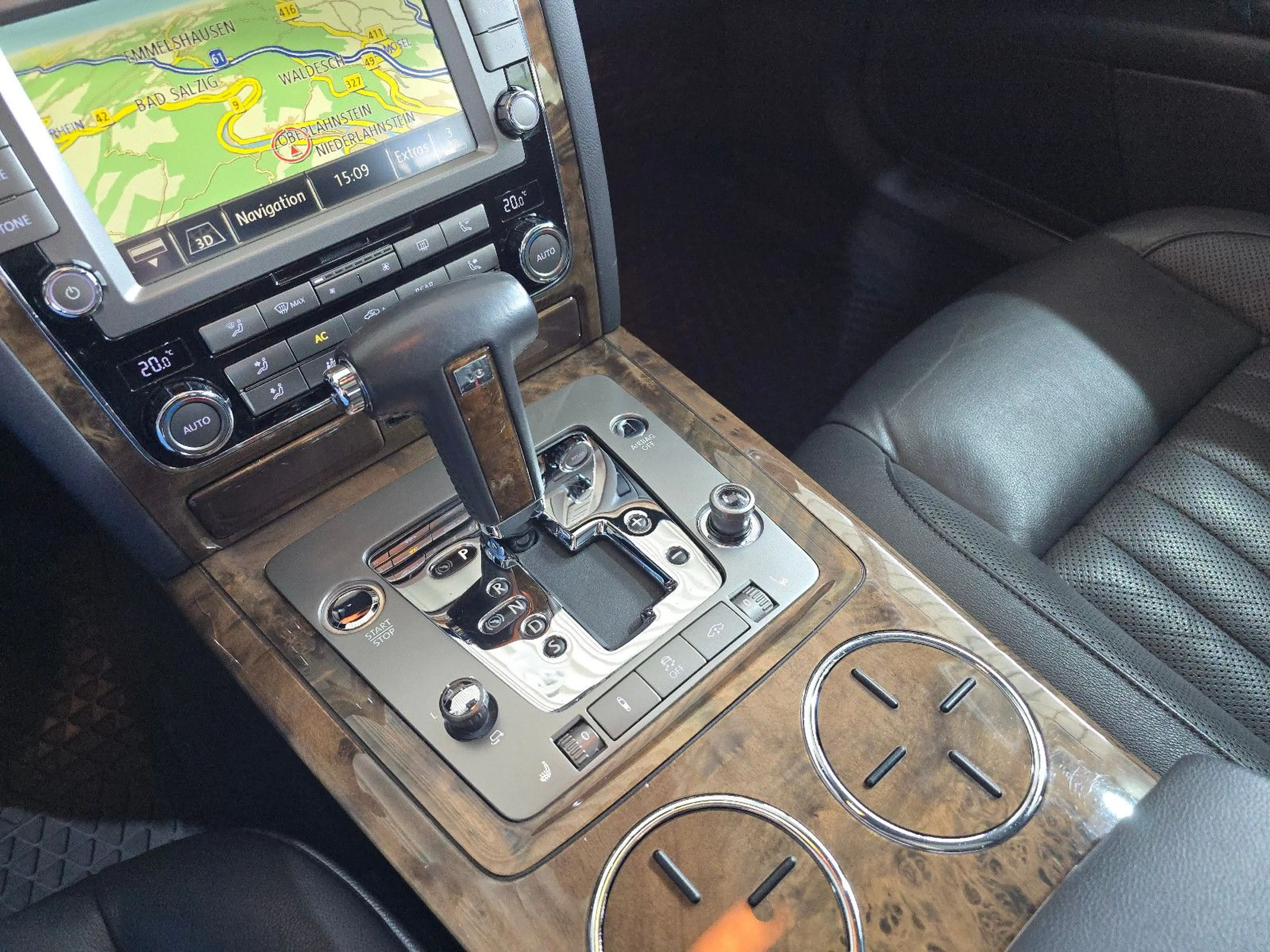 Volkswagen Phaeton V6 TDI 4Motion lang SCHIEBEDACH+LUFT+ — photo 14