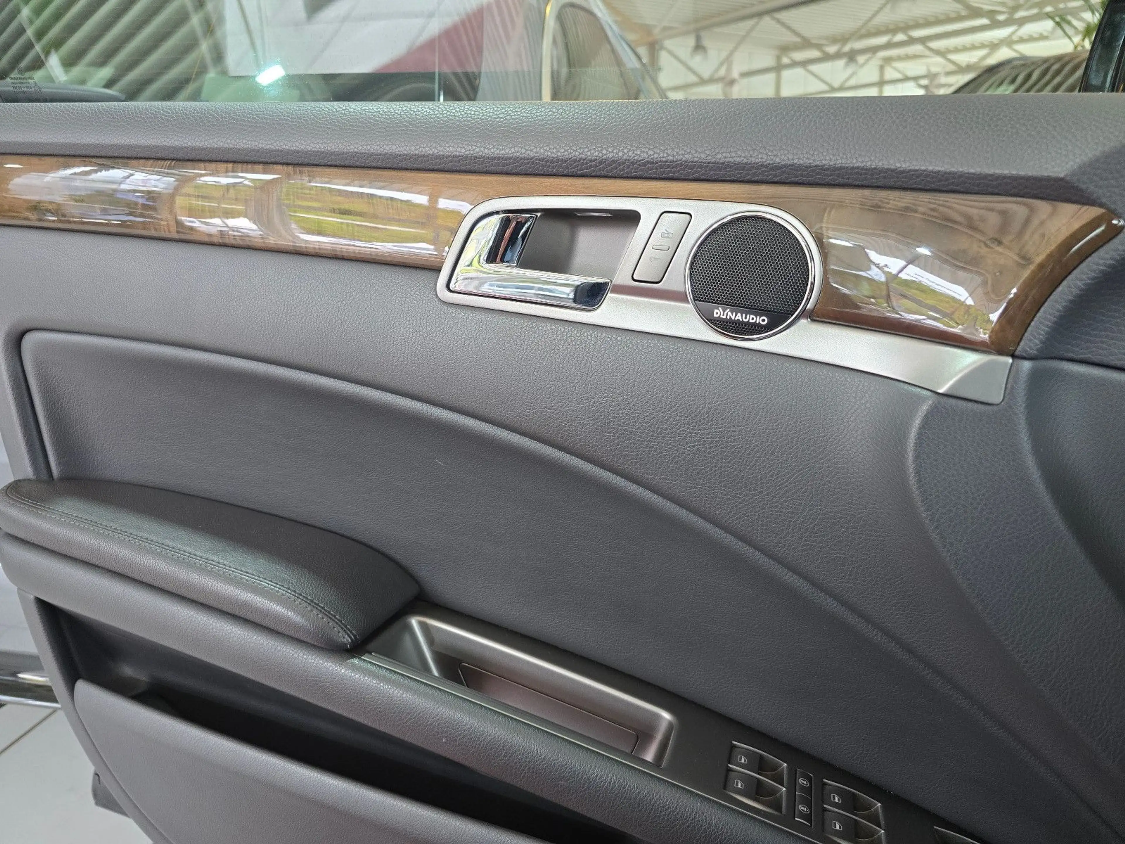 Volkswagen Phaeton V6 TDI 4Motion lang SCHIEBEDACH+LUFT+ — photo 12