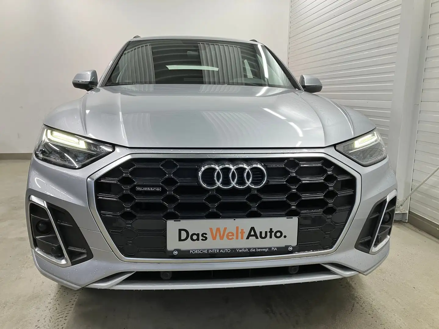 Audi Q5 40 TDI quattro S line Silber - 2