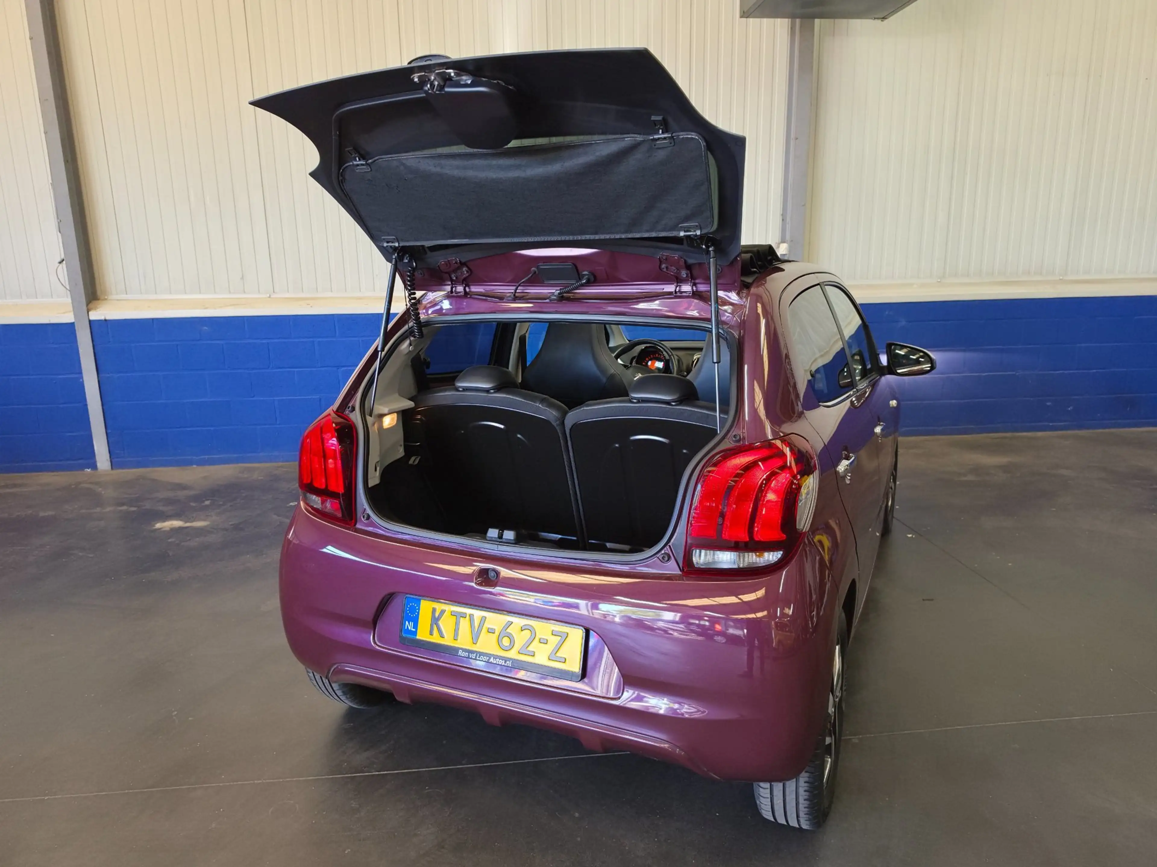 Peugeot 108 1.2 VTi Allure — photo 17