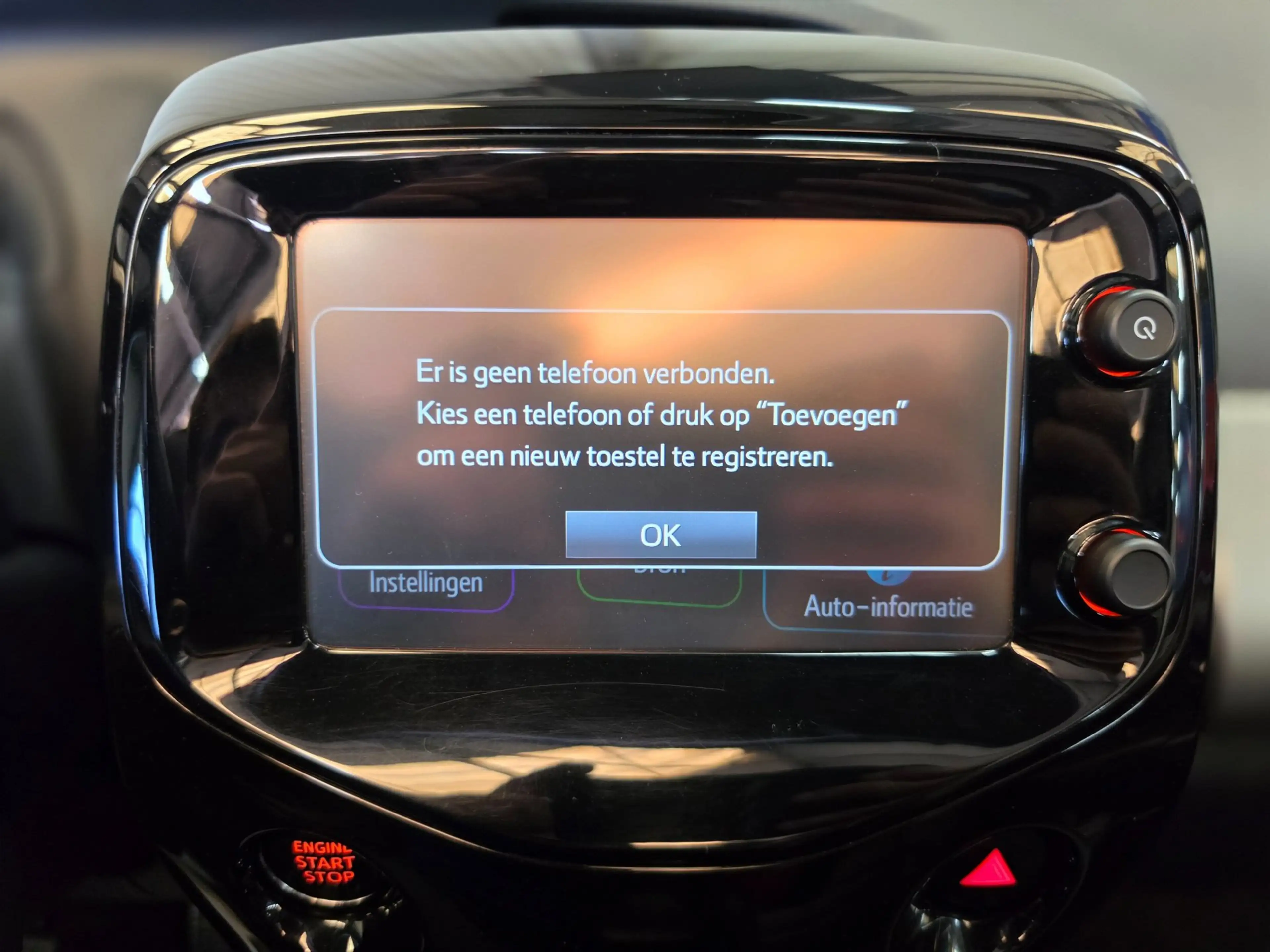 Peugeot 108 1.2 VTi Allure — photo 9