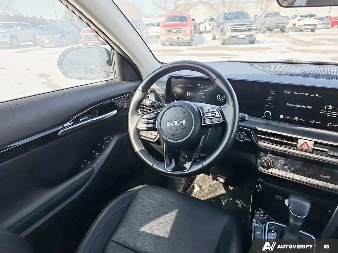 Kia Seltos снимка Kia Seltos