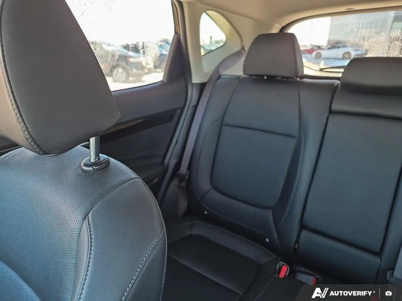 Kia Seltos снимка Kia Seltos