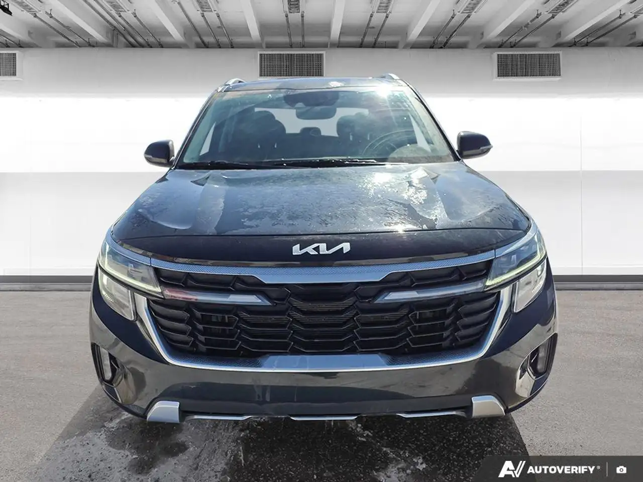 Kia Seltos снимка Kia Seltos