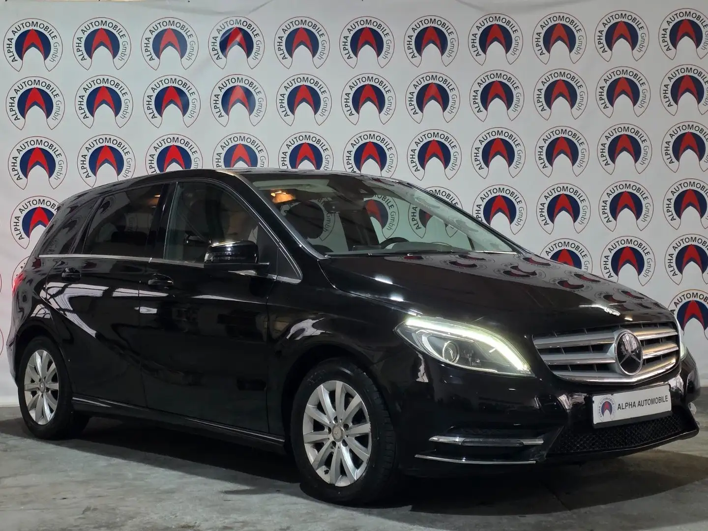 Mercedes-Benz B 220 B220 4-Matic/KLIMA/KAMERA/1.HAND Schwarz - 2