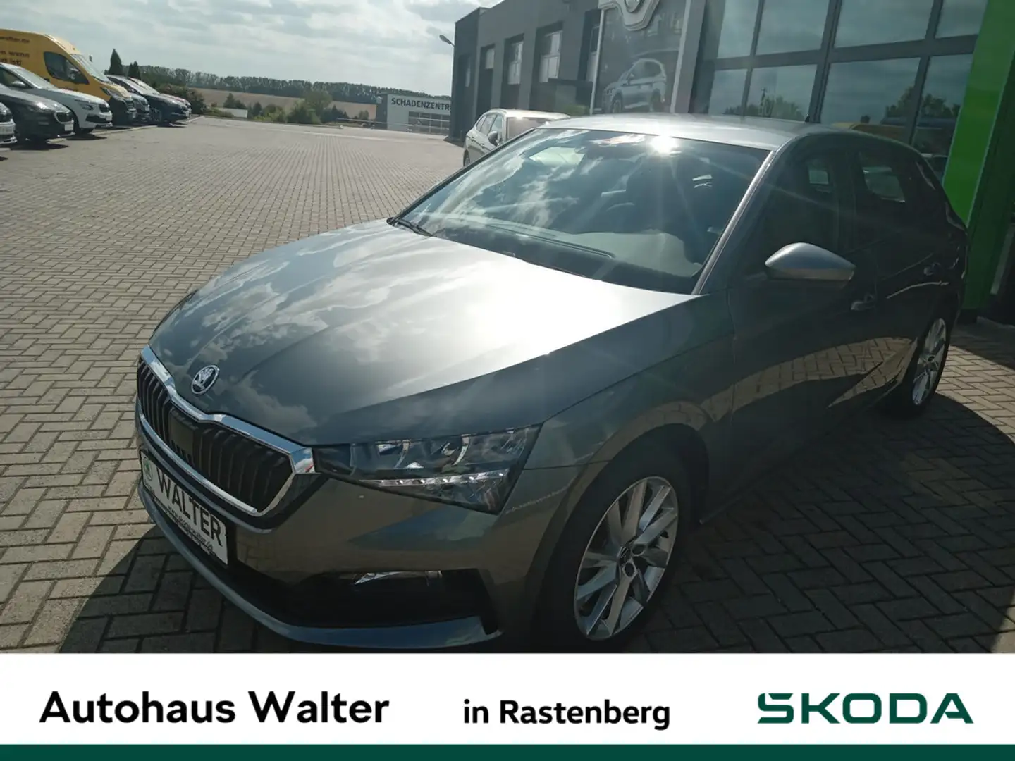 Skoda Scala 1.0 TSI Style Grau - 1