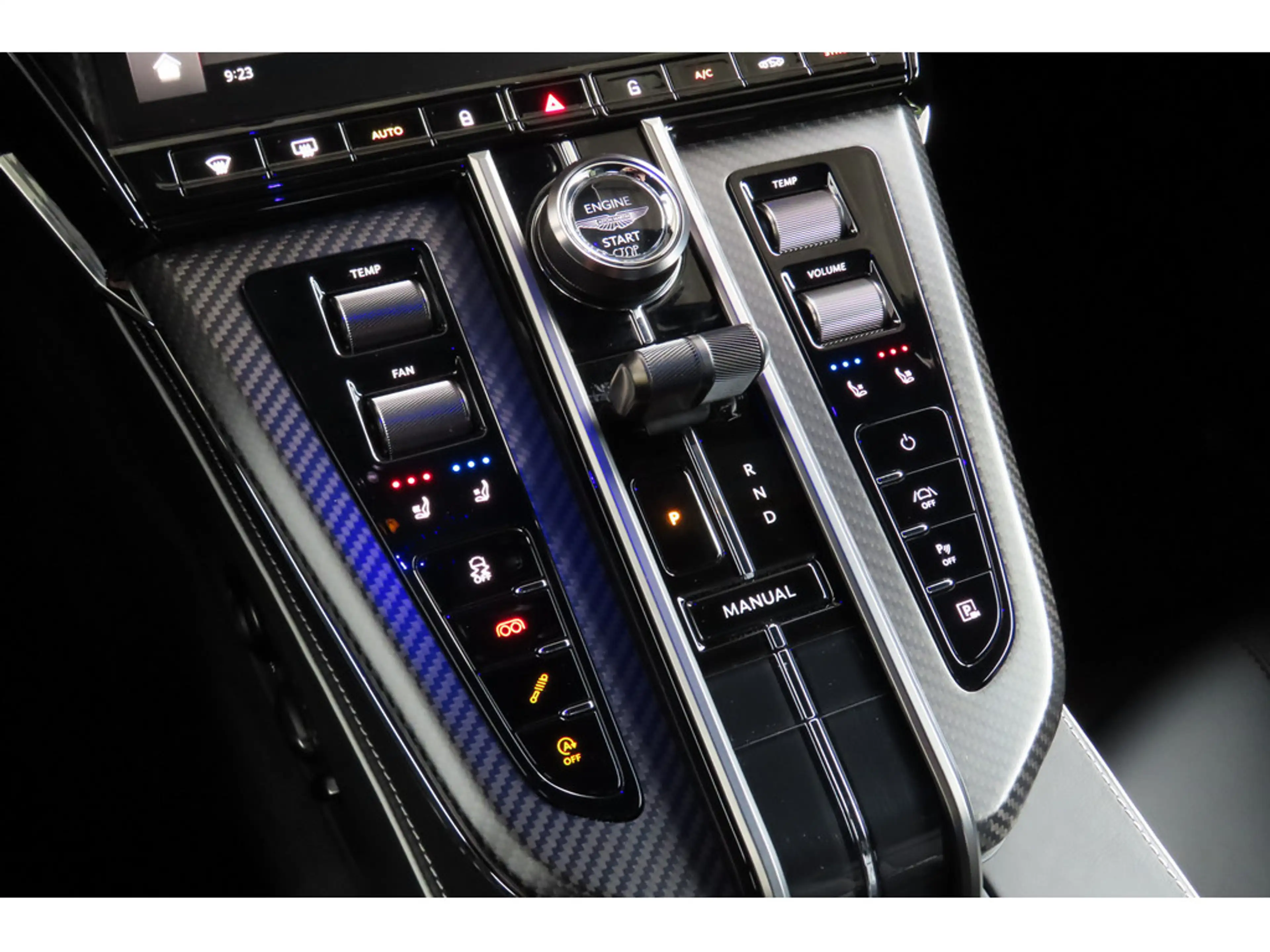 Aston Martin V8 Vantage Carbonpaket — photo 12